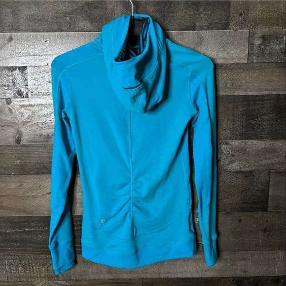 Lululemon Base Runner Hoodie 4 - Picture 4 of 5